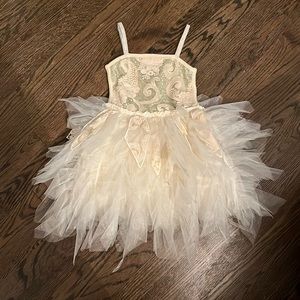 Ooh! La, La! Couture NWOT size 5